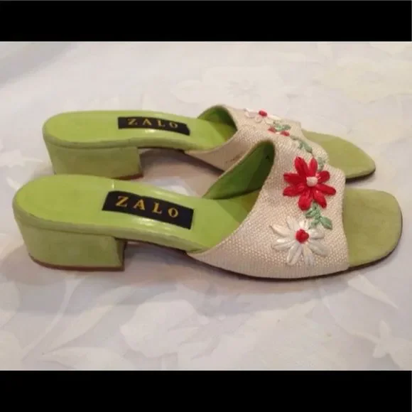 Vintage Zalo Sandals With Flowers